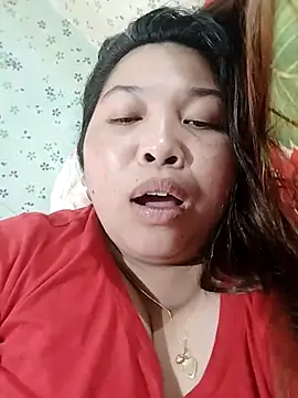 Snapshot of Sweet_fatty18 chatting on 02.21.25 Sweet fatty18 online show from 02.21.25