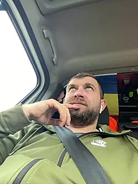 Snapshot of daniel21p chatting on 02.27.25 daniel21p online show from 02.27.25