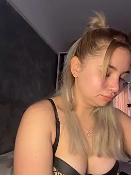 SelenaaD online show from 10.15.25