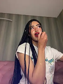 MichelleDiaz Pink online show from 03.15.25