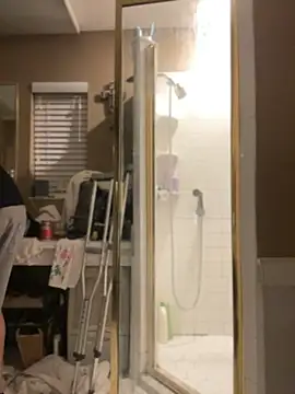 Polaroid White online show from 11.01.25