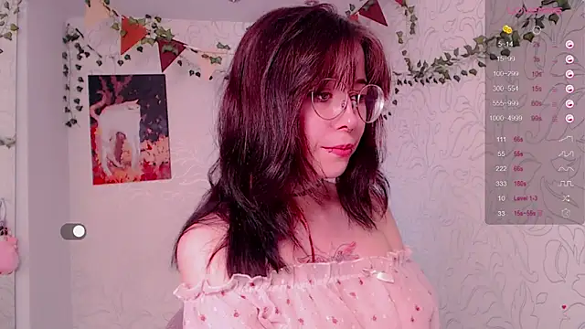 Snapshot of _miraclecattt_ chatting on 10.25.25 miraclecattt online show from 10.25.25