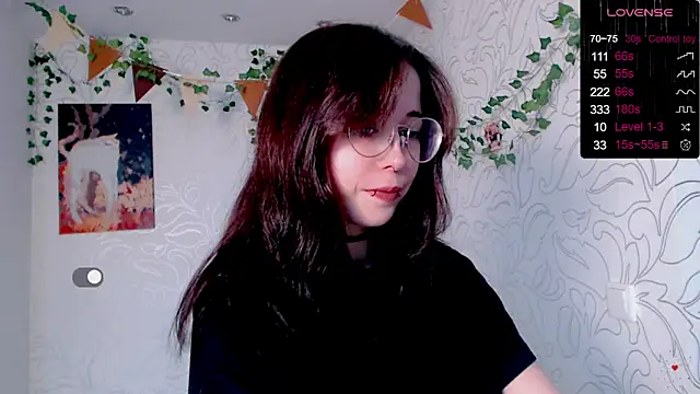 Snapshot of _miraclecattt_ chatting on 11.24.25 miraclecattt online show from 11.24.25