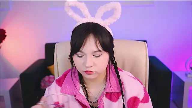 HanaWise online show from 03.03.25