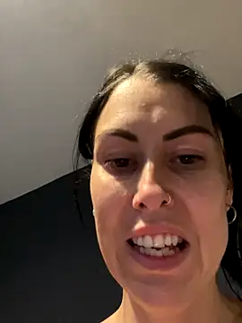 Snapshot of xCharlie_MILFx chatting on 10.16.25 xCharlie MILFx online show from 10.16.25