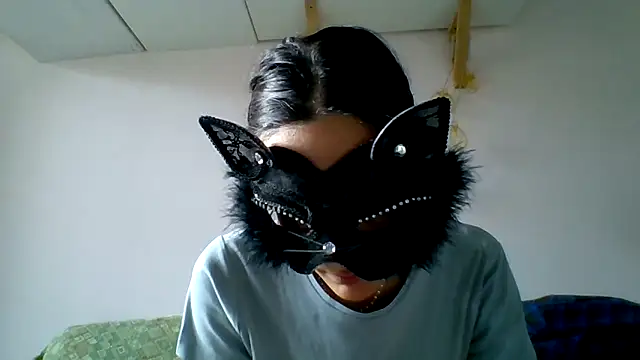 Snapshot of kittysissy chatting on 04.16.26 kittysissy online show from 04.16.26