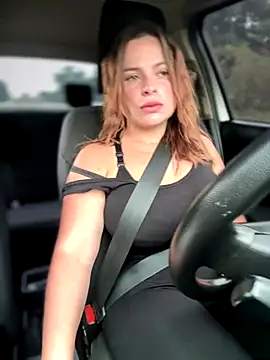 Snapshot of gynna_kimera chatting on 10.17.25 gynna kimera online show from 10.17.25