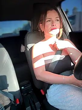 Snapshot of gynna_kimera chatting on 10.24.25 gynna kimera online show from 10.24.25