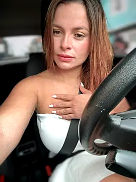 Snapshot of gynna_kimera chatting on 10.27.25 gynna kimera online show from 10.27.25