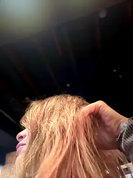 Snapshot of gynna_kimera chatting on 11.02.25 gynna kimera online show from 11.02.25