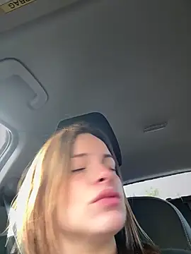 Snapshot of gynna_kimera chatting on 12.16.25 gynna kimera online show from 12.16.25