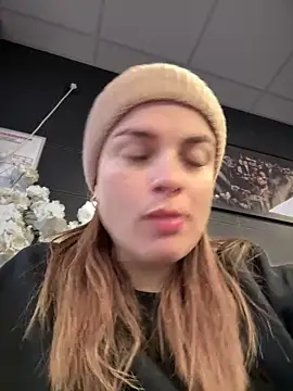 gynna kimera online show from 12.23.25