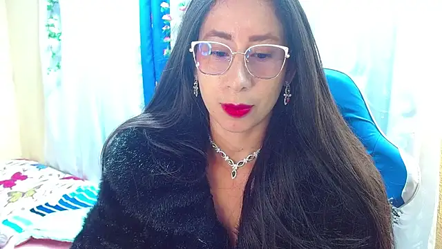 Snapshot of Gia_leinn chatting on 11.08.25 Gia leinn online show from 11.08.25