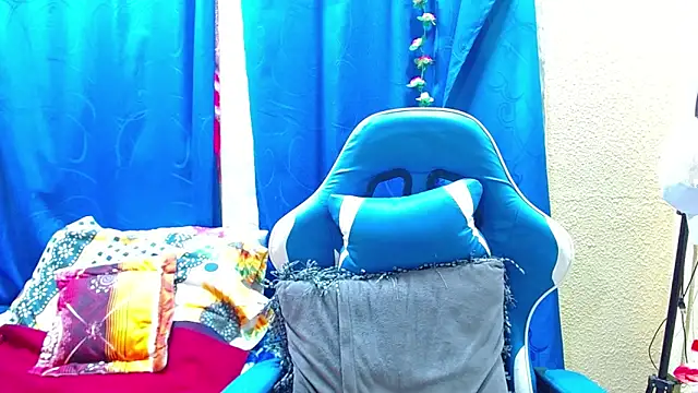 Gia leinn online show from 05.13.26