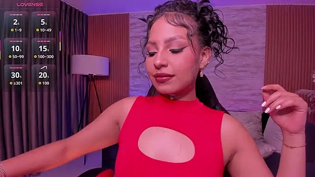 hannah thomson  online show from 10.29.25