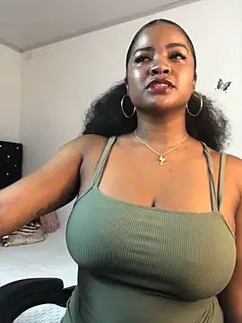 Snapshot of ValerieBlakee chatting on 03.03.26 ValerieBlakee online show from 03.03.26