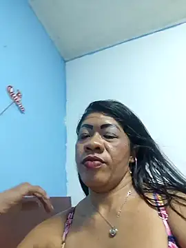 Snapshot of Tocameamor chatting on 03.06.25 Tocameamor online show from 03.06.25