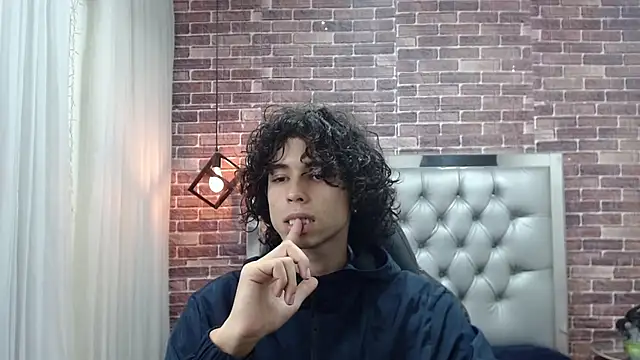andres ocasio online show from 03.04.25