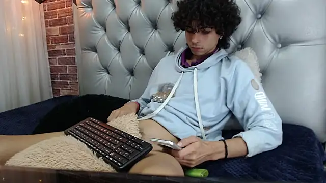 andres ocasio online show from 03.11.25
