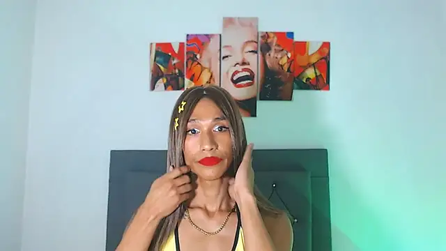 Snapshot of red_veltet chatting on 04.25.26 red veltet online show from 04.25.26
