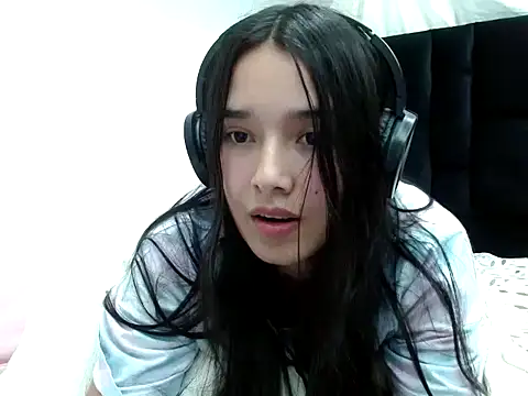  luna 777 online show from 10.20.25