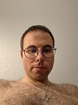 Simonudist online show from 12.18.25