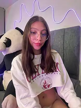 Snapshot of Dirty-Bunnyyy chatting on 05.15.26 Dirty-Bunnyyy online show from 05.15.26