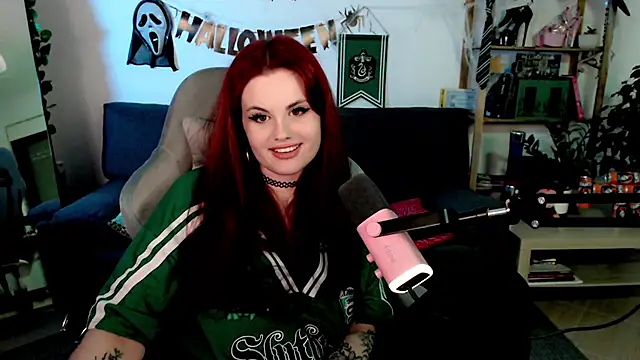 Della Ideal online show from 10.29.25