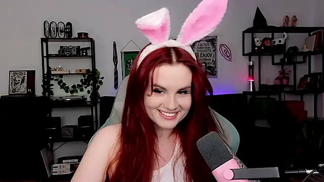 Della Ideal online show from 04.05.26