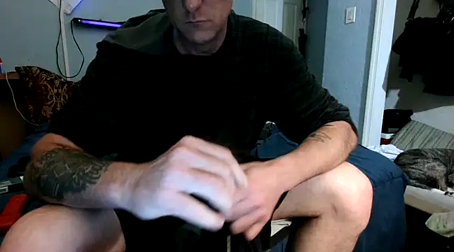 Snapshot of PornStro921 chatting on 03.17.25 PornStro921 online show from 03.17.25