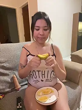 KiaraCut online show from 04.07.26