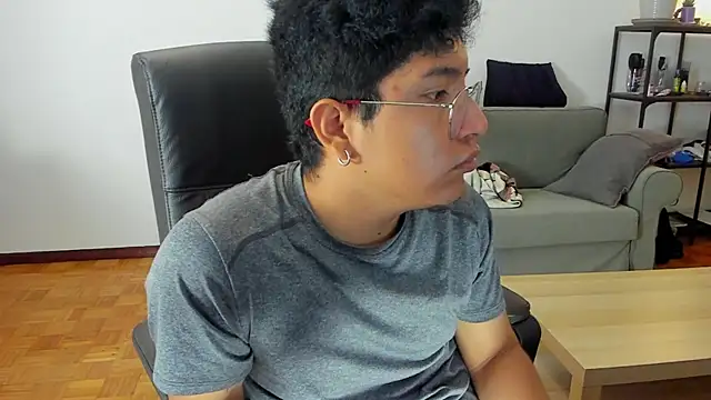 Snapshot of masterboy50 chatting on 10.23.25 masterboy50 online show from 10.23.25