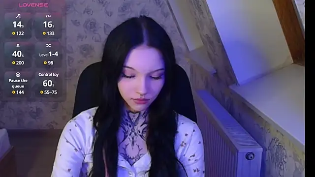 mefwhore online show from 03.19.25