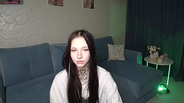 mefwhore online show from 12.04.25