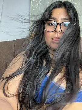 Snapshot of virginbrunette99 chatting on 06.06.26 virginbrunette99 online show from 06.06.26