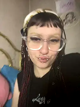 Snapshot of KititA12 chatting on 09.24.25 KititA12 online show from 09.24.25