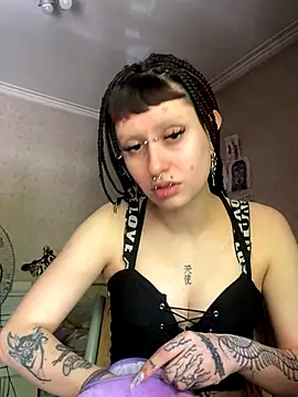 Snapshot of KititA12 chatting on 10.07.25 KititA12 online show from 10.07.25