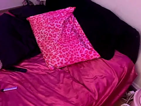 ChrryFoxx online show from 12.02.25