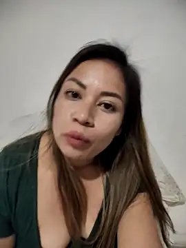 Snapshot of BellaMex89 chatting on 03.14.25 BellaMex89 online show from 03.14.25