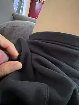 Tuyen8679 online show from 02.25.26