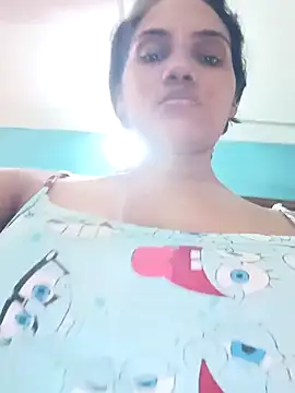 Laurabutt online show from 10.12.25