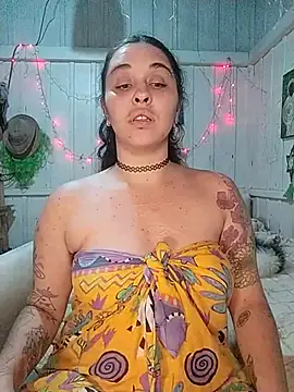 Snapshot of Fellyna chatting on 09.19.25 Fellyna online show from 09.19.25