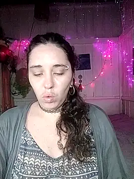 Snapshot of Fellyna chatting on 09.21.25 Fellyna online show from 09.21.25