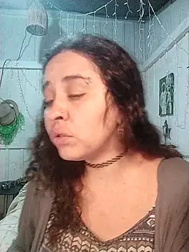 Snapshot of Fellyna chatting on 09.27.25 Fellyna online show from 09.27.25