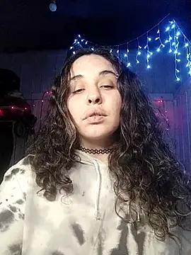 Snapshot of Fellyna chatting on 10.09.25 Fellyna online show from 10.09.25