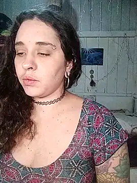 Snapshot of Fellyna chatting on 10.24.25 Fellyna online show from 10.24.25