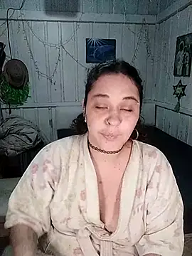 Snapshot of Fellyna chatting on 10.27.25 Fellyna online show from 10.27.25