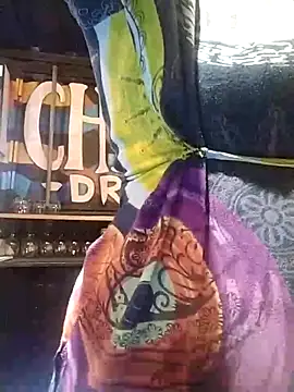 Snapshot of Fellyna chatting on 11.01.25 Fellyna online show from 11.01.25