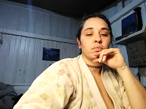 Snapshot of Fellyna chatting on 11.13.25 Fellyna online show from 11.13.25