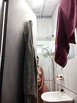 Snapshot of Fellyna chatting on 11.21.25 Fellyna online show from 11.21.25